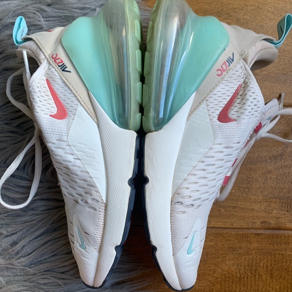 NIKE AIR MAX 270!! - Picture 4 of 8